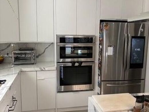 Luxury House for sale in Miami, 1 284 037 €, Photo 5