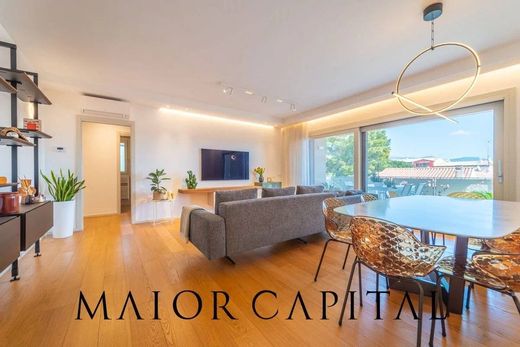 Appartement de luxe à vendre à Olbia, 650 000 €, Photo 1