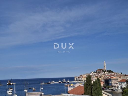 Luxury Apartment for sale in Rovinj, 426 000 €, Photo 1
