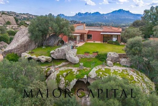 Luxury House for sale in Arzachena, 970 000 €, Photo 2