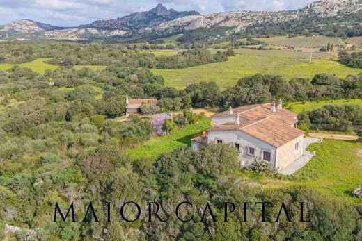 Luxury House for sale in Arzachena, 790 000 €, Photo 2