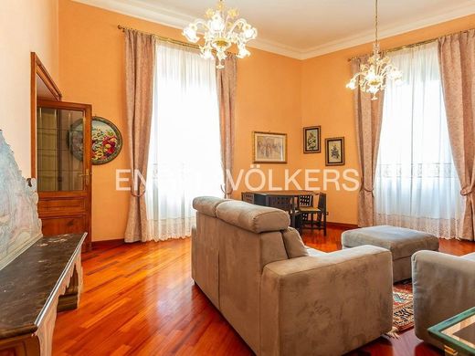 Luxury Apartment for sale in Rome, 1 450 000 €, Photo 4