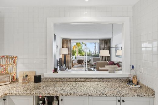 Appartement de luxe à vendre à Nueva Andalucia, 695 000 €, Photo 2