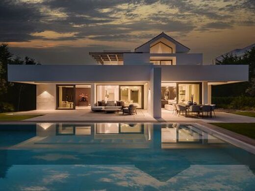 Luxury House for sale in Marbella, 2 485 000 €, Photo 3