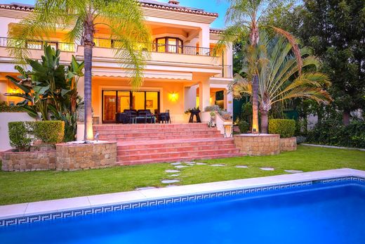 Luxury House for sale in Marbella, 2 100 000 €, Photo 3