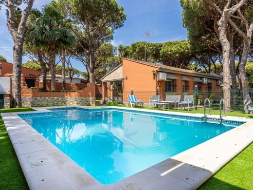 Luxury House for sale in Chiclana de La Frontera, 680 000 €, Photo 4
