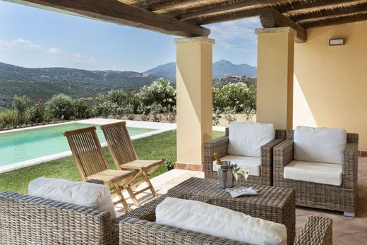 Luxury House for sale in Olbia, 870 000 €, Photo 1