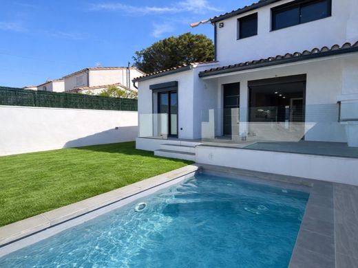 Luxury House for sale in L Escala, 480 000 €, Photo 1