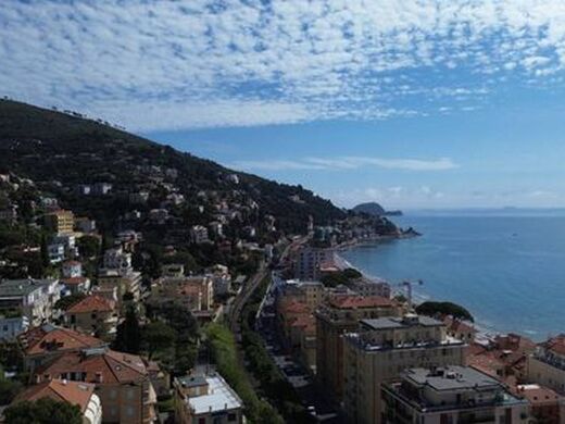 Appartement de luxe à vendre à Alassio, 1 400 000 €, Photo 2