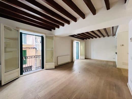 Luxury Apartment for sale in Palma, 740 000 €, Photo 2