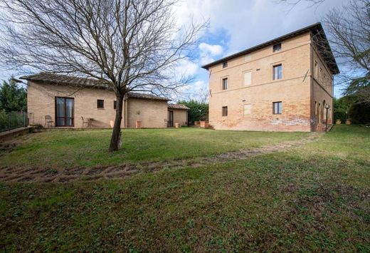 Luxury House for sale in Siena, 1 950 000 €, Photo 1