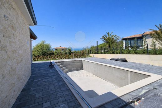Maison de luxe à vendre à Porec, 664 000 €, Photo 6