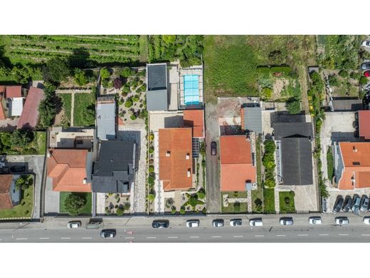 Maison de luxe à vendre à Guimarães, 465 000 €, Photo 4