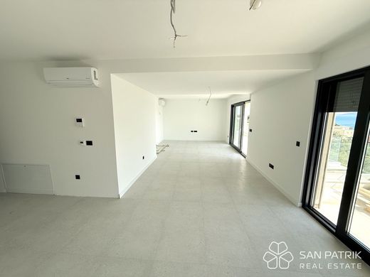 Luxury Apartment for sale in Zadar, 895 000 €, Photo 3