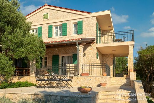 Luxury House for sale in Novalja, 1 750 000 €, Photo 4