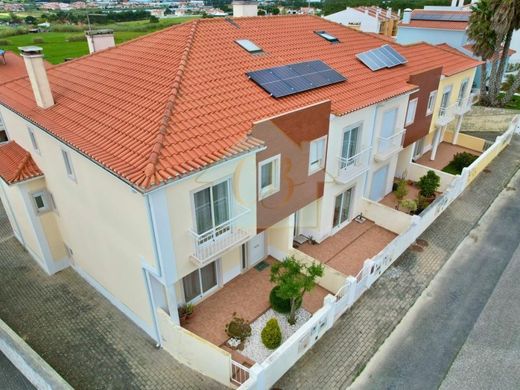 Maison de luxe à vendre à Torres Vedras, 434 000 €, Photo 1