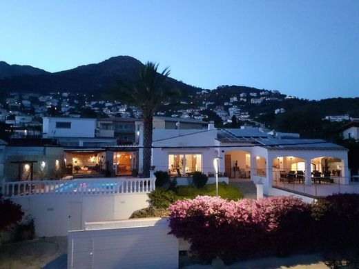 Maison de luxe à vendre à Roses, 699 000 €, Photo 5