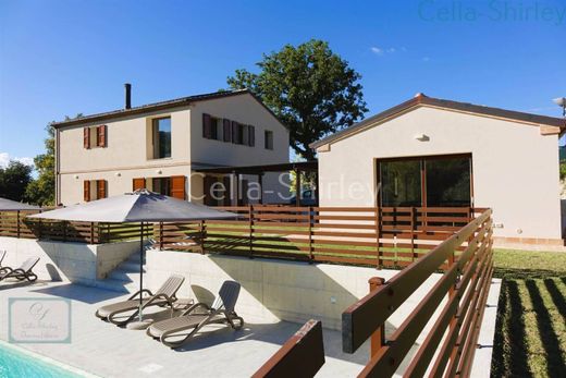 Luxury House for sale in Mogliano, 998 000 €, Photo 1