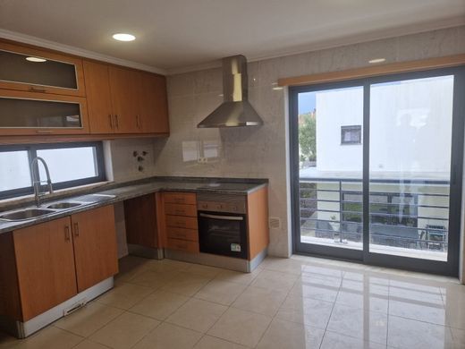 Maison de luxe à vendre à Almada, 695 000 €, Photo 3