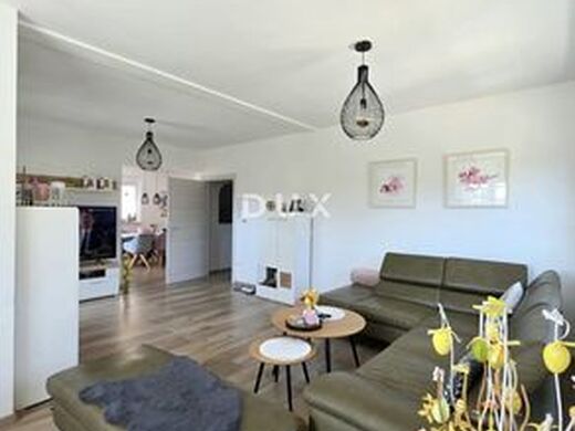 Luxury Apartment for sale in Pula, 545 000 €, Photo 2