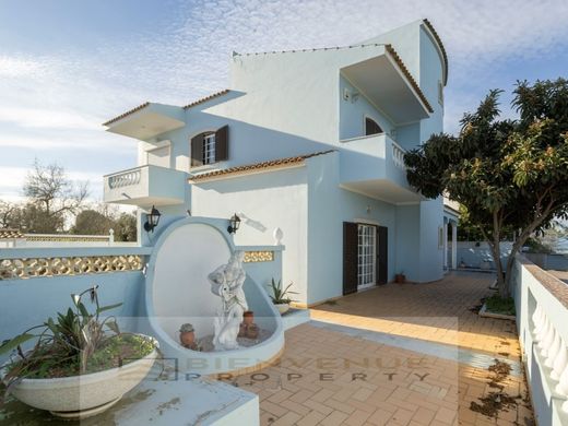 Luxury House for sale in Olhão, 590 000 €, Photo 1