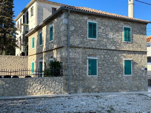 Maison de luxe à vendre à Nerezine, 1 100 000 €, Photo 2