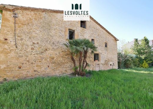 Luxury House for sale in La Bisbal d'Empordà, 624 000 €, Photo 1