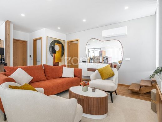 Luxury Apartment for sale in Barcelos, 485 000 €, Photo 1