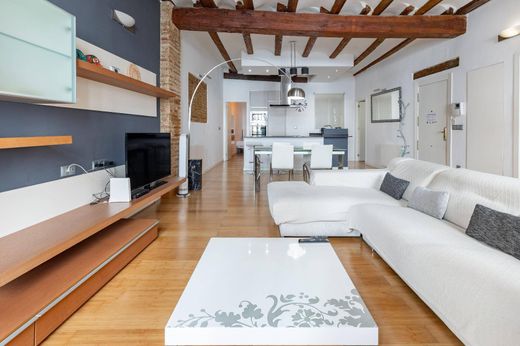 Luxury Apartment for sale in Valencia, 519 000 €, Photo 1