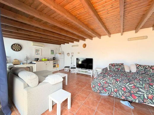 Maison de luxe à vendre à Tías, 1 100 000 €, Photo 3