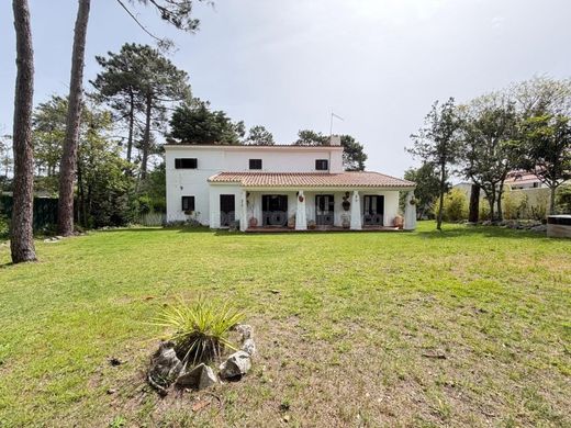 Luxury House for sale in Sesimbra, 625 000 €, Photo 1