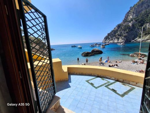 Luxury Apartment for sale in Capri, 1 450 000 €, Photo 1