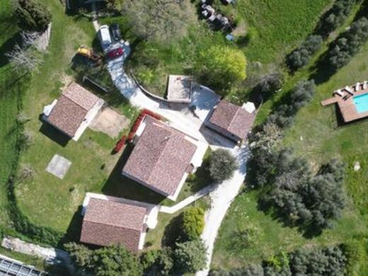 Luxury House for sale in San Severino Marche, 1 200 000 €, Photo 1