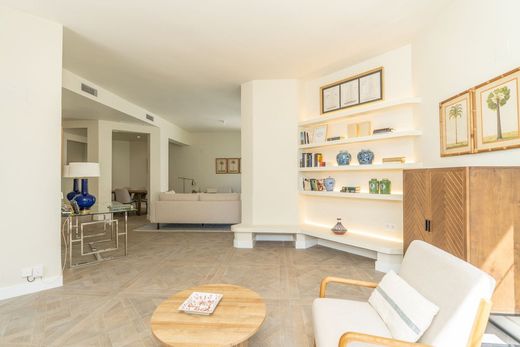 Luxury Apartment for sale in Elviria, 1 495 000 €, Photo 2