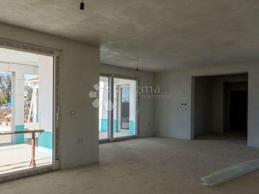 Maison de luxe à vendre à Labin, 495 000 €, Photo 2