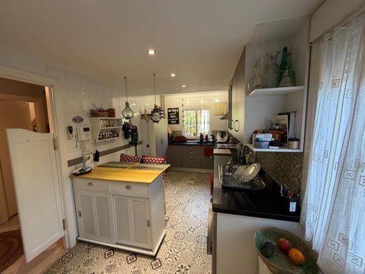 Luxury House for sale in Marbella, 750 000 €, Photo 3