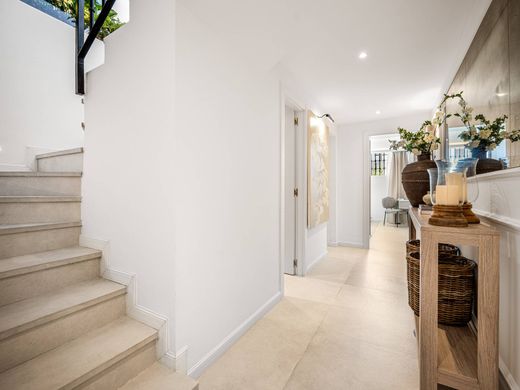 Maison de luxe à vendre à Marbella, 895 000 €, Photo 7