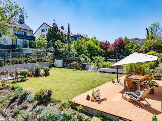 Luxury House for sale in Stuttgart, 0 €, Photo 3