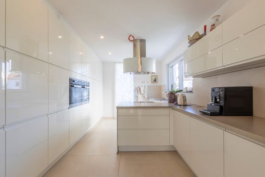 Luxury House for sale in Stuttgart, 0 €, Photo 4