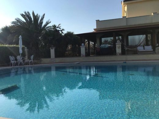 Maison de luxe à vendre à Quartu Sant Elena, 825 000 €, Photo 4