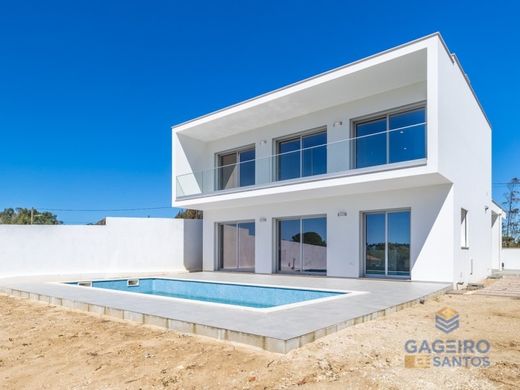 Luxury House for sale in Alcobaça, 680 000 €, Photo 1