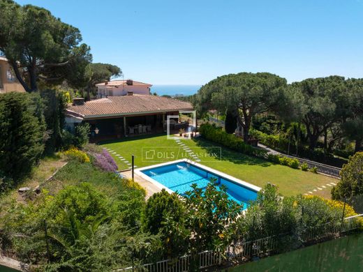 Luxury House for sale in Cabrils, 1 490 000 €, Photo 1