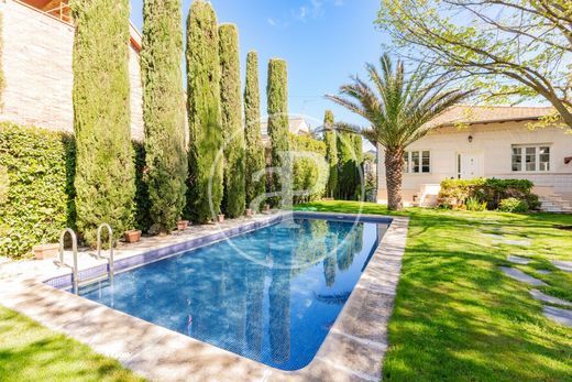 Luxury House for sale in Aravaca, 2 480 000 €, Photo 1