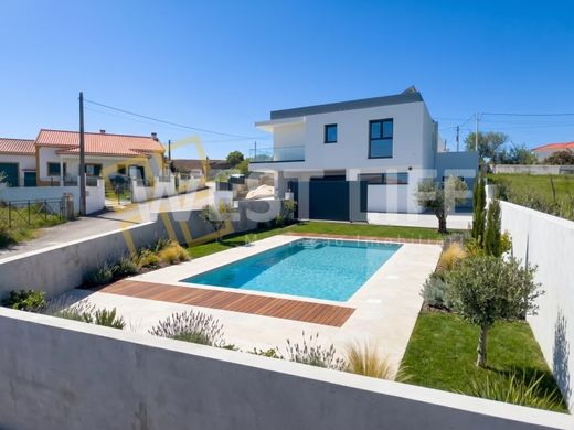 Luxury House for sale in Torres Vedras, 690 000 €, Photo 2