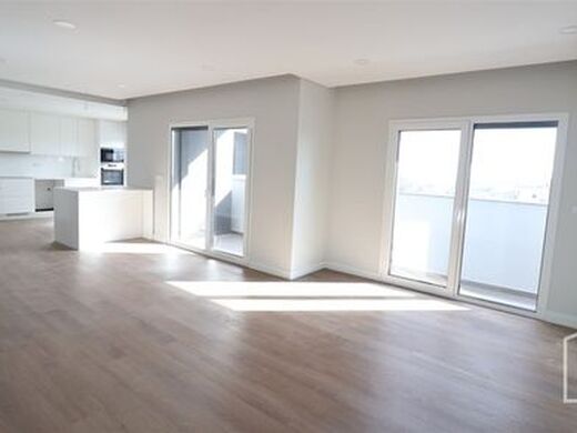 Luxury Apartment for sale in Viseu, 530 000 €, Photo 3