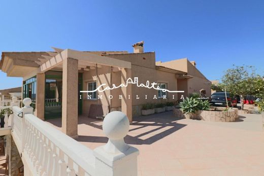 Maison de luxe à vendre à La Nucia, 530 000 €, Photo 3