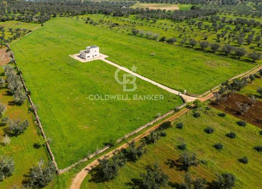 Luxury House for sale in San Pancrazio Salentino, 553 000 €, Photo 1