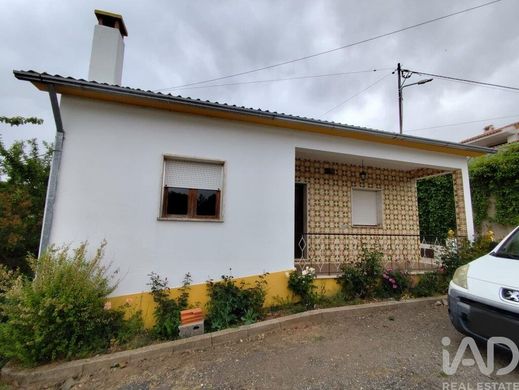 Luxury House for sale in Aramenha, 600 000 €, Photo 1