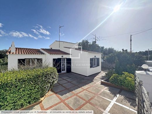 Luxury House for sale in Es Castell, 690 000 €, Photo 2