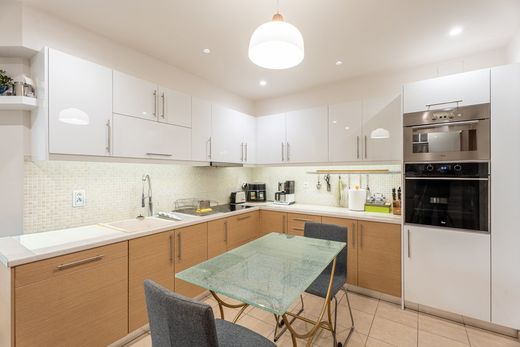 Appartement de luxe à vendre à Néa Erythraía, 490 000 €, Photo 3